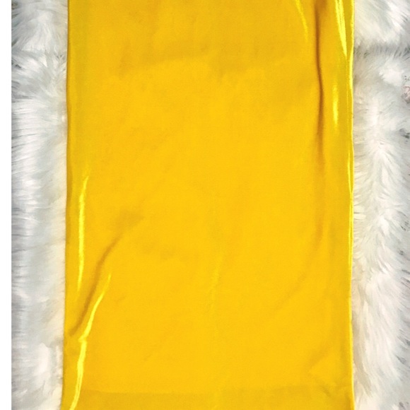 💛Just in maxi yellow velvet skirt 💛 - Picture 3 of 5